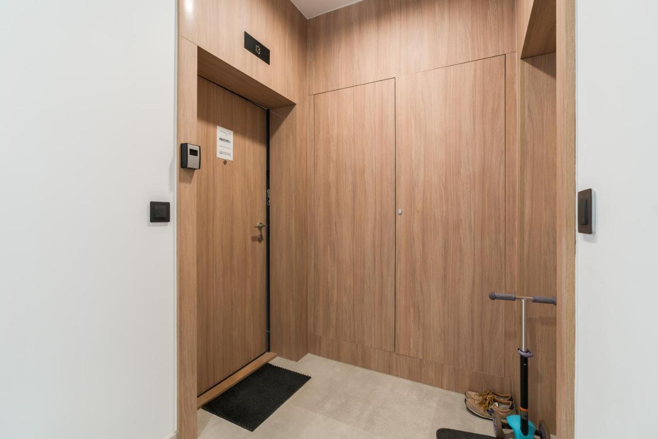 Old Town Apartments Podgorze By Noclegi Renters พอซนาน ภายนอก รูปภาพ
